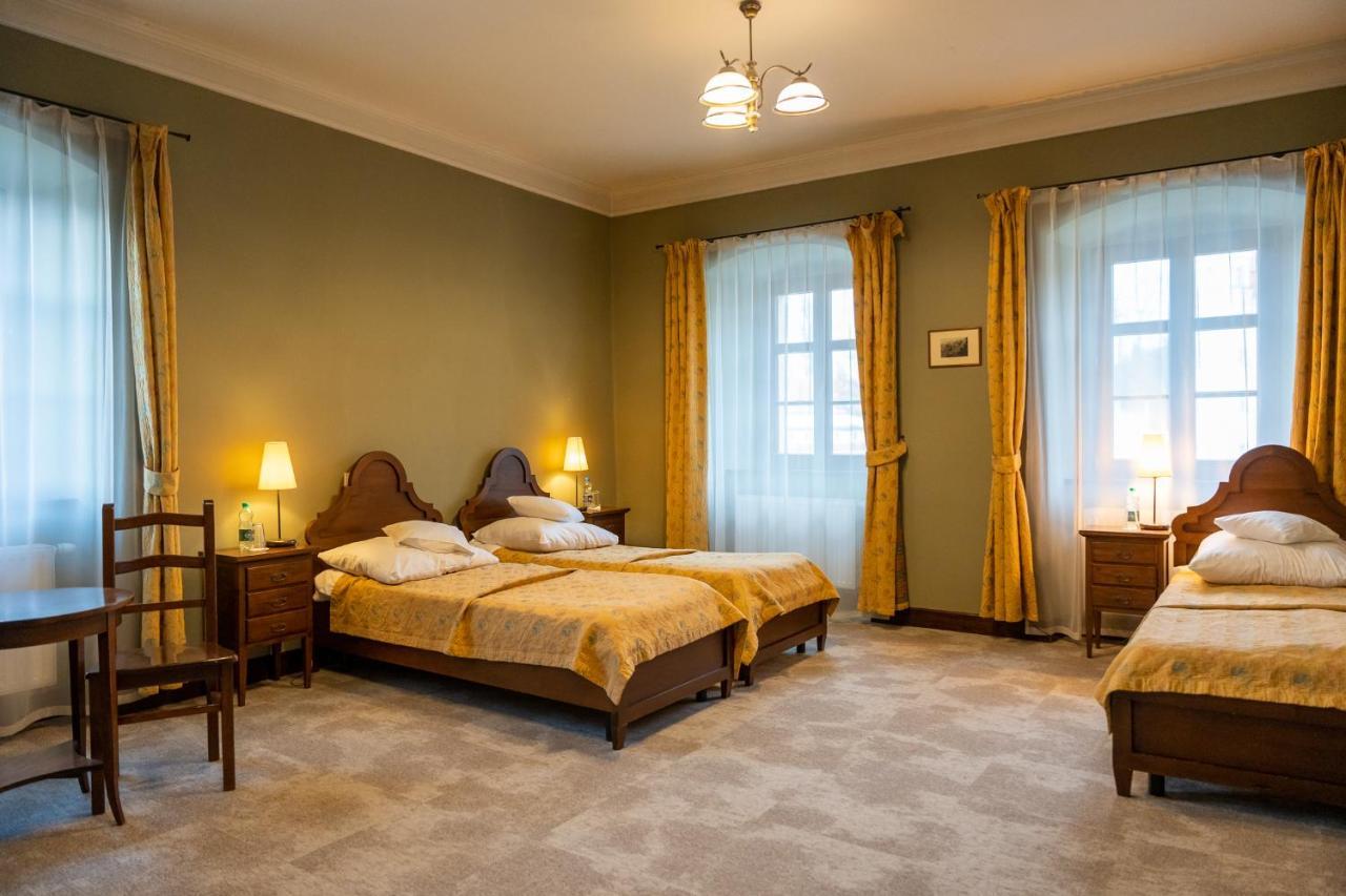 Palac Wojanow Chambre photo