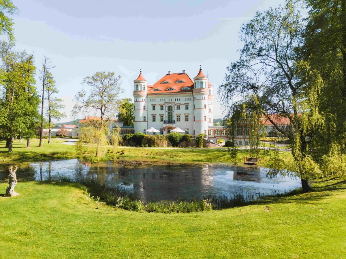 Palac Wojanow Extérieur photo