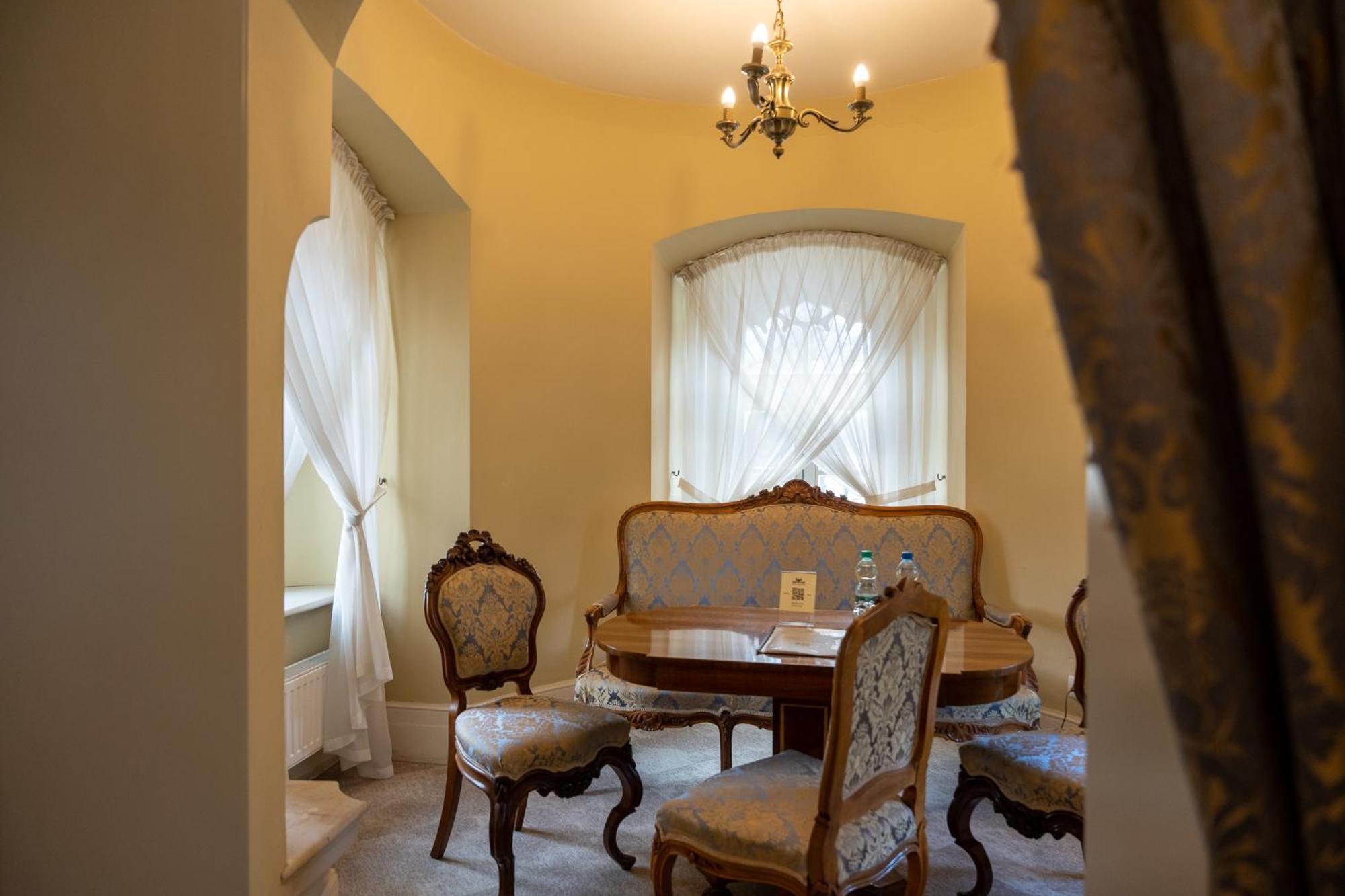 Palac Wojanow Chambre photo