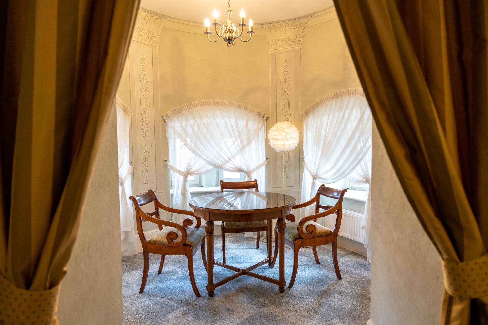 Palac Wojanow Chambre photo